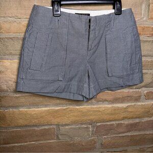 NWOT Banana Republic Sz 0 light blue denim Striped Women's Shorts.With 4 pockets